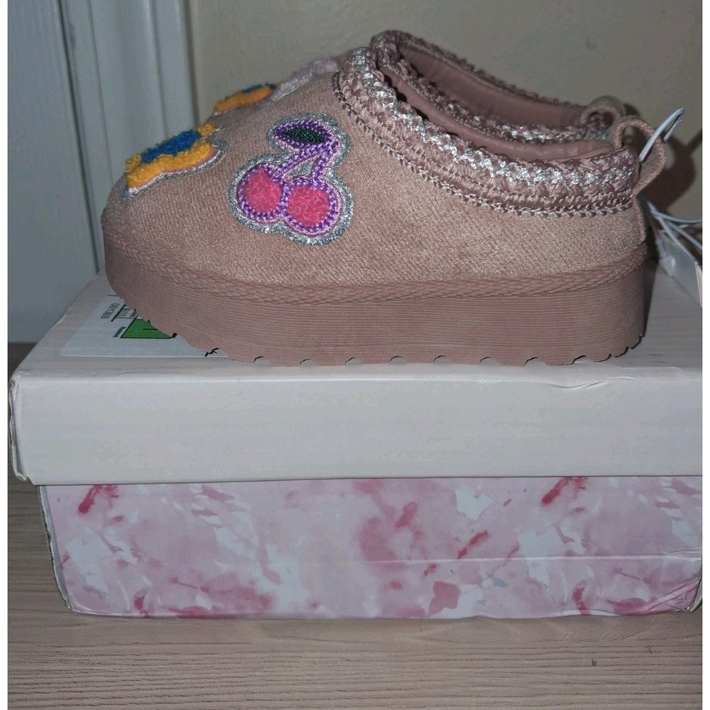 Olivia & Kate Toddler Girls Flat Heel Clogs Size 6 NEW - Picture 2 of 4